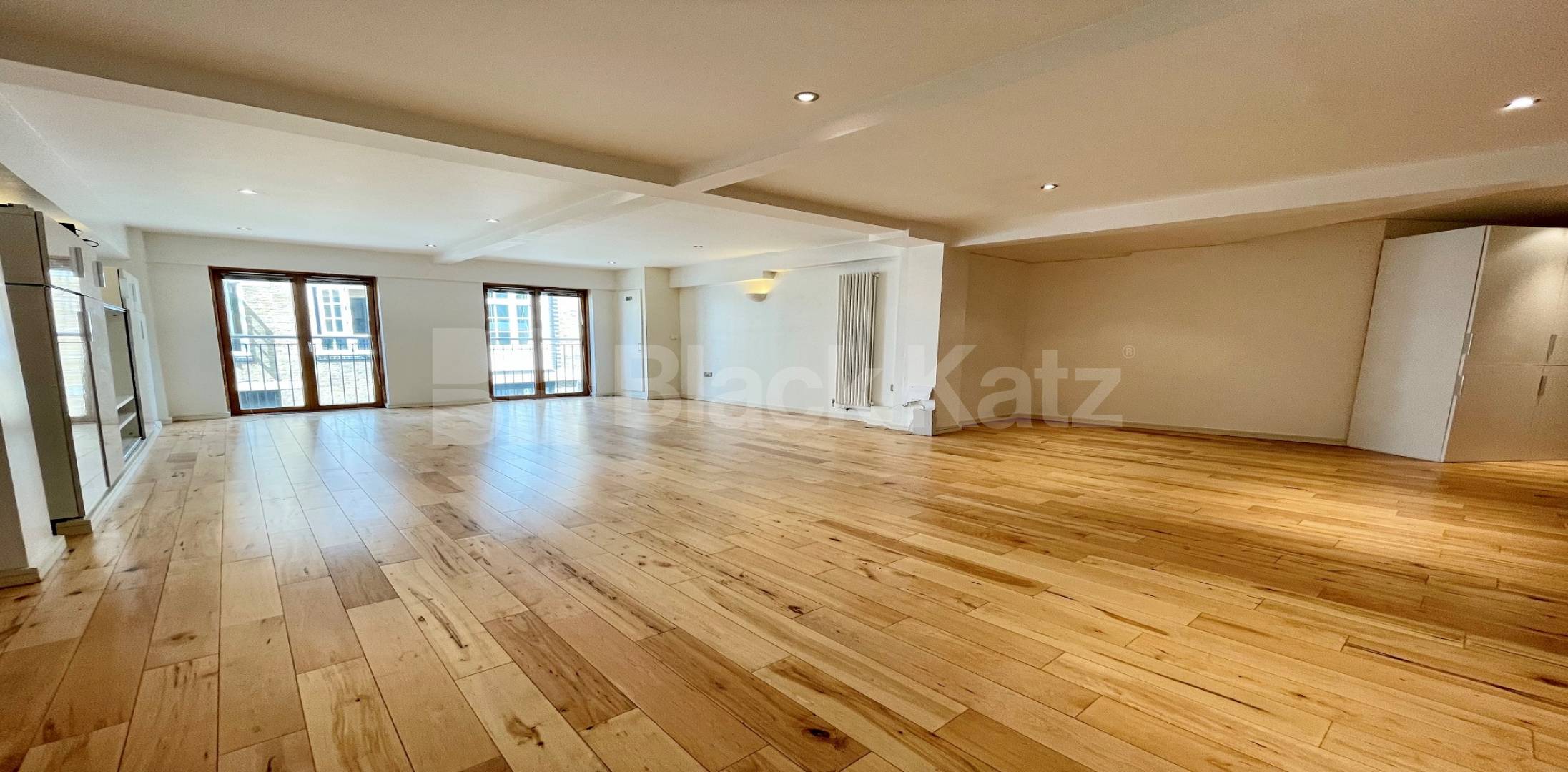 			LET , 2 Bedroom, 2 bath, 1 reception Apartment			 Kamen House - Magdalen Street, London Bridge